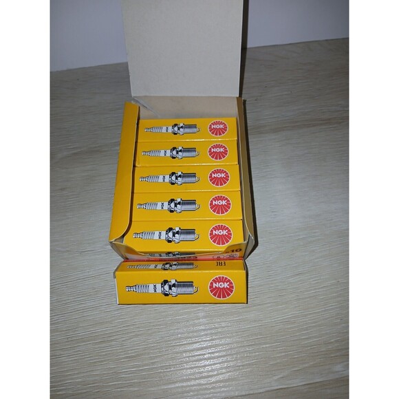 Set of 6 NGK Standard Spark Plugs DR6HS 4823  Made In Japan EAC New - Picture 1 of 16